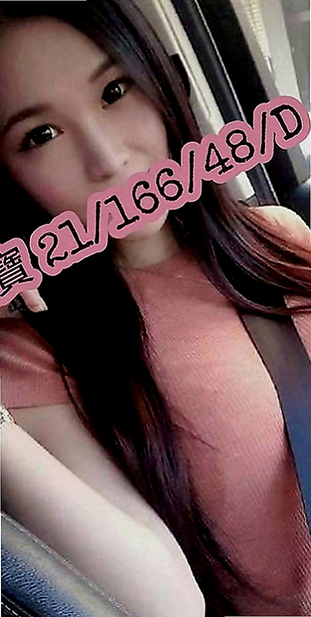 阿蓮按摩外送：小如 |美容助理|164cm|49kg|E罩杯|22歲|嬌小奶大，甜美清純可愛，很吸晴  看著清新可人，就想狠狠吃下一口