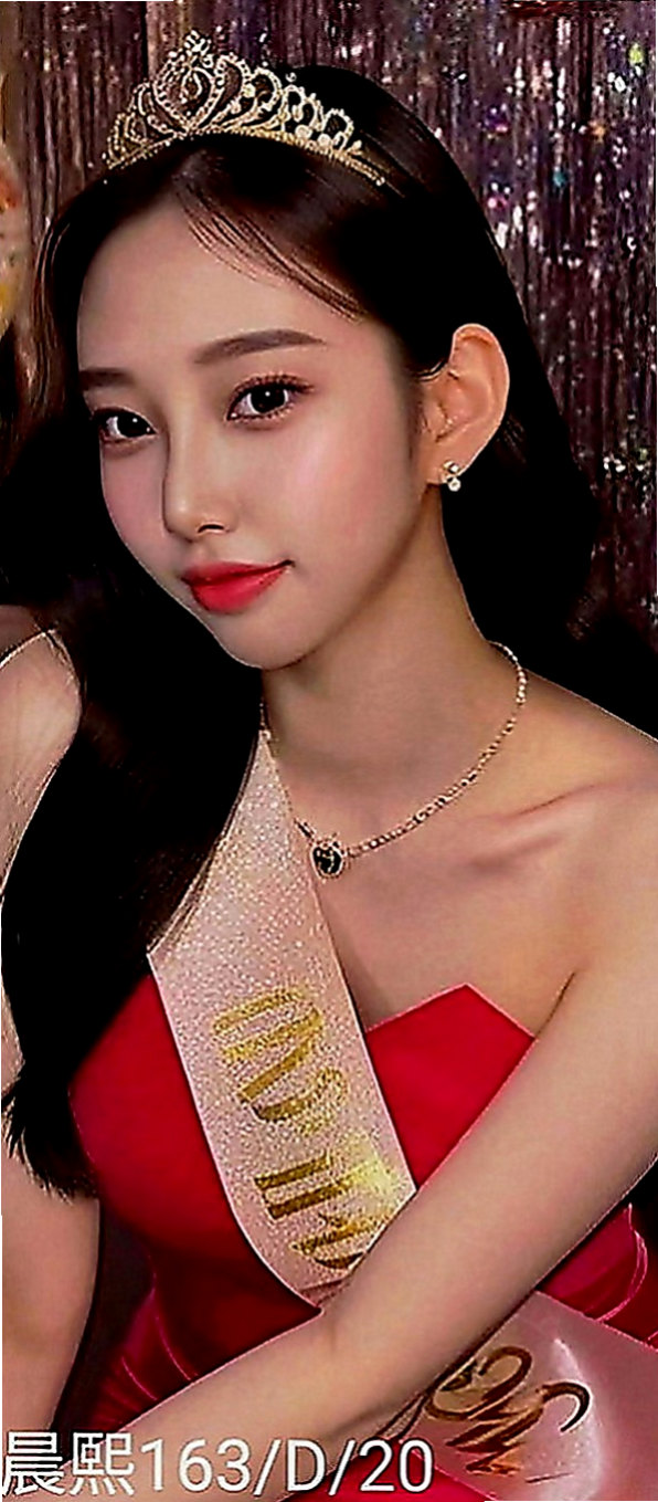 台南按摩外送：佳莉 |婚禮策劃助理|169cm|54kg|C罩杯|19歲|駕蠢共浴KIss舌吻  讓你愛不釋手 屁股很會搖喔