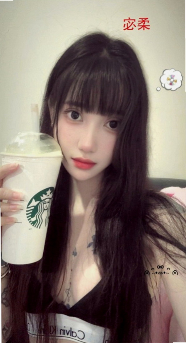 大甲按摩：曼妮 |職業是空姐|164cm|52kg|E罩杯|18歲|服務很貼心 配合度超贊呦!!! 蜜穴很會夾 一雙美腿夾住你的腰