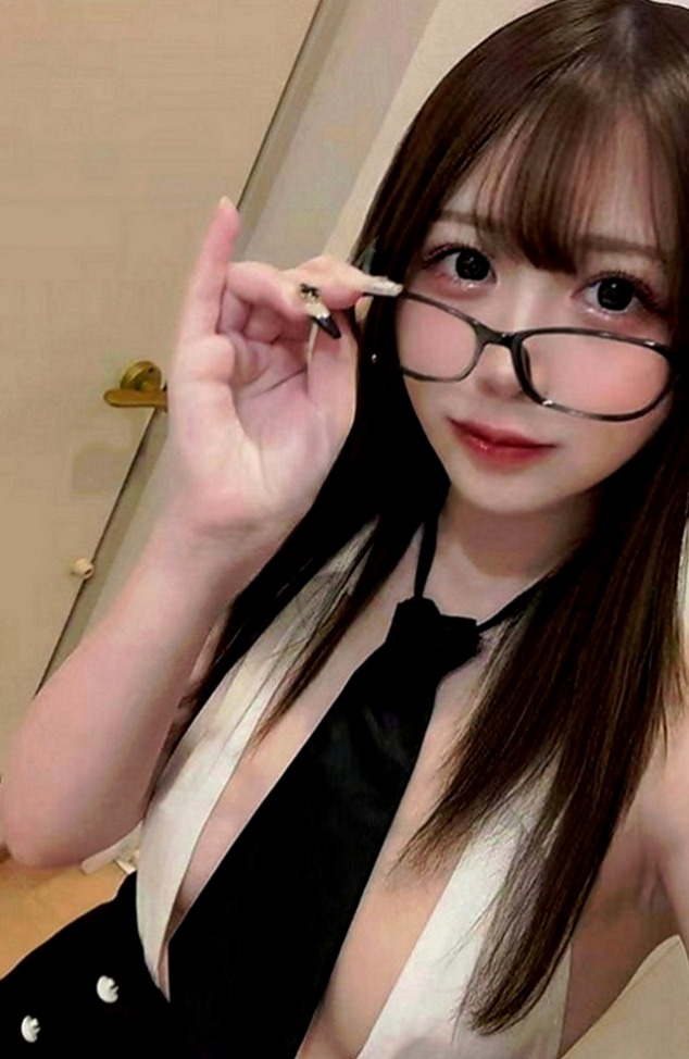 壯圍伴遊：文傑 |輕熟淫蕩妹妹|167cm|44kg|E罩杯|19歲|射兩次哦 玩親親 69式  清純 俏皮 溫婉大方   敏感高潮體質 超級深喉嚨有女友FU