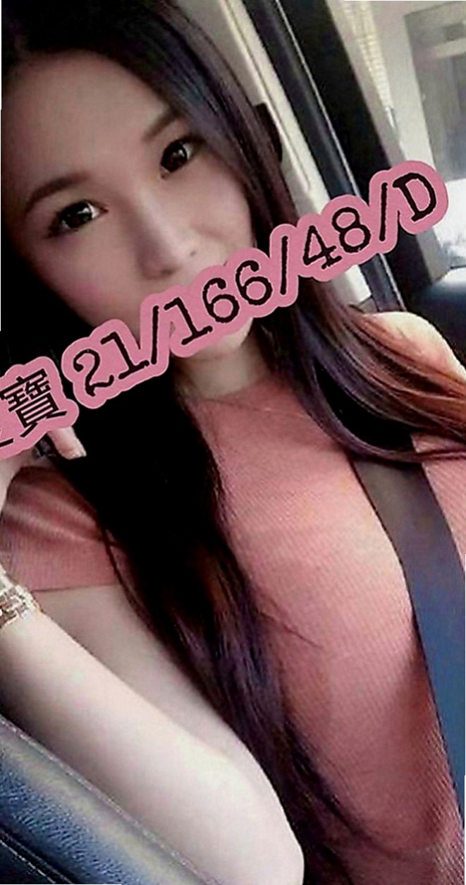 阿蓮按摩外送：小如 |美容助理|164cm|49kg|E罩杯|22歲|嬌小奶大，甜美清純可愛，很吸晴  看著清新可人，就想狠狠吃下一口